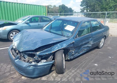 2001 Toyota Camry Ce/Le/Xle from USA, damaged, VIN 4T1BG22K51U827108